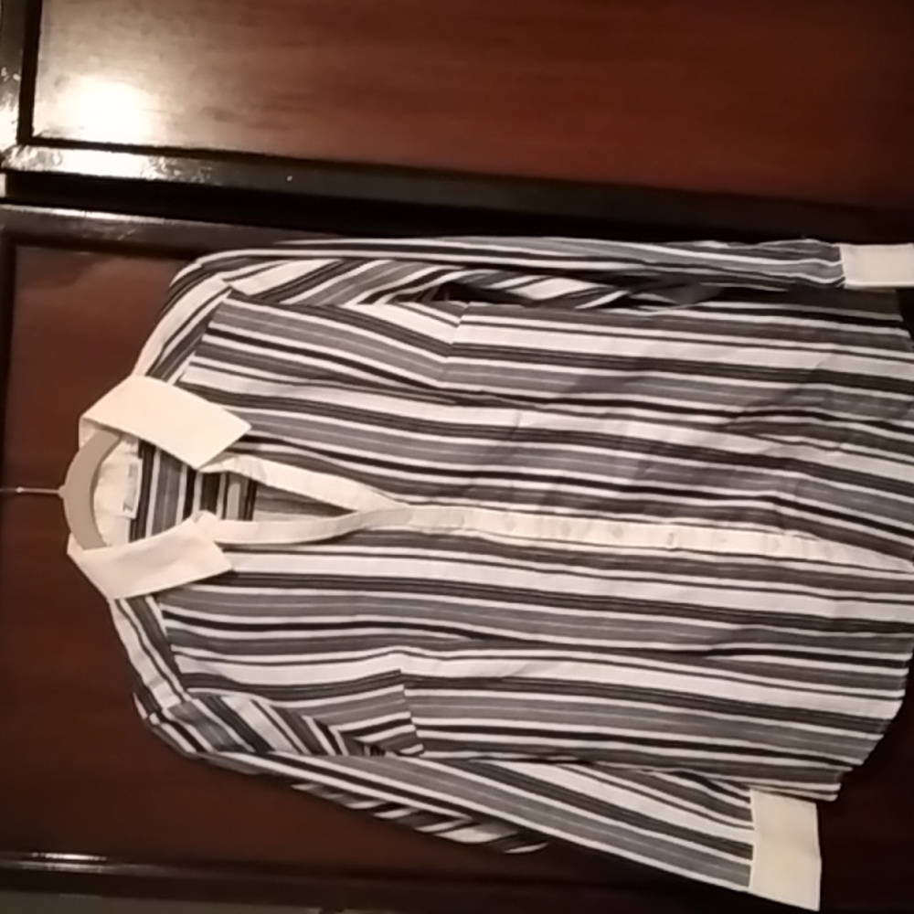 NWT gorgeous dress shirt